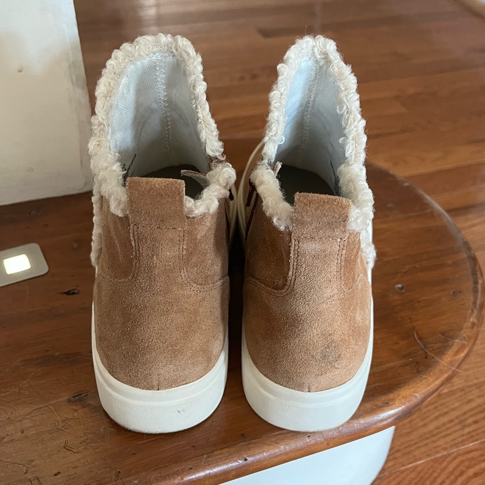SOLE SOCIETY Teagan Sneakers in Walnut - Picture 7 of 9